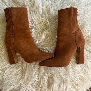 FOREVER 21 pointed tan suede heeled booties in size 8